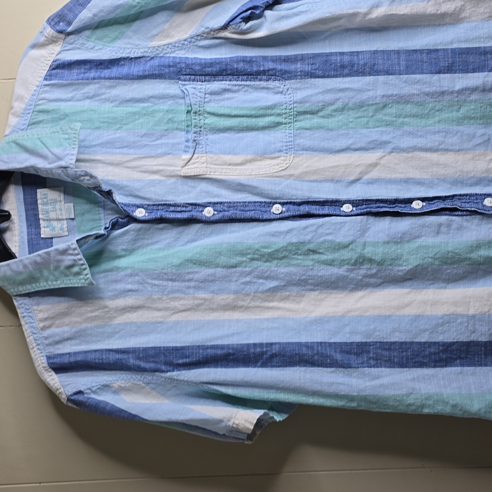 American Eagle Striped Button Up Resort Shirt Large - Picture 7 of 11